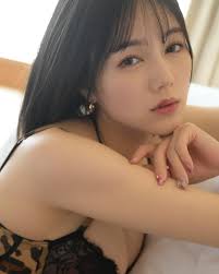涼森れむ